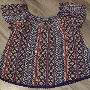 No Boundaries Women’s Shirt. Size XL (15-17) NWOT